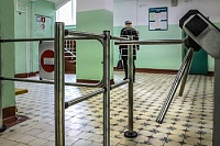 Безопасность школ Приморья усилится Система контроля доступа в школе